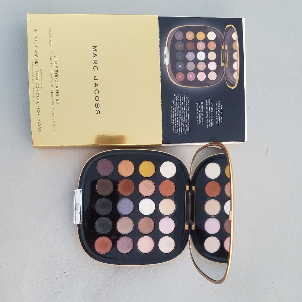 Eye Shadow Palette   by Marc Jacobs